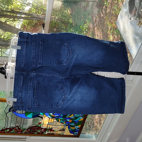 Denim Gold Bermuda Shorts Factory Distressing SZ: 12 - Picture 3 of 9